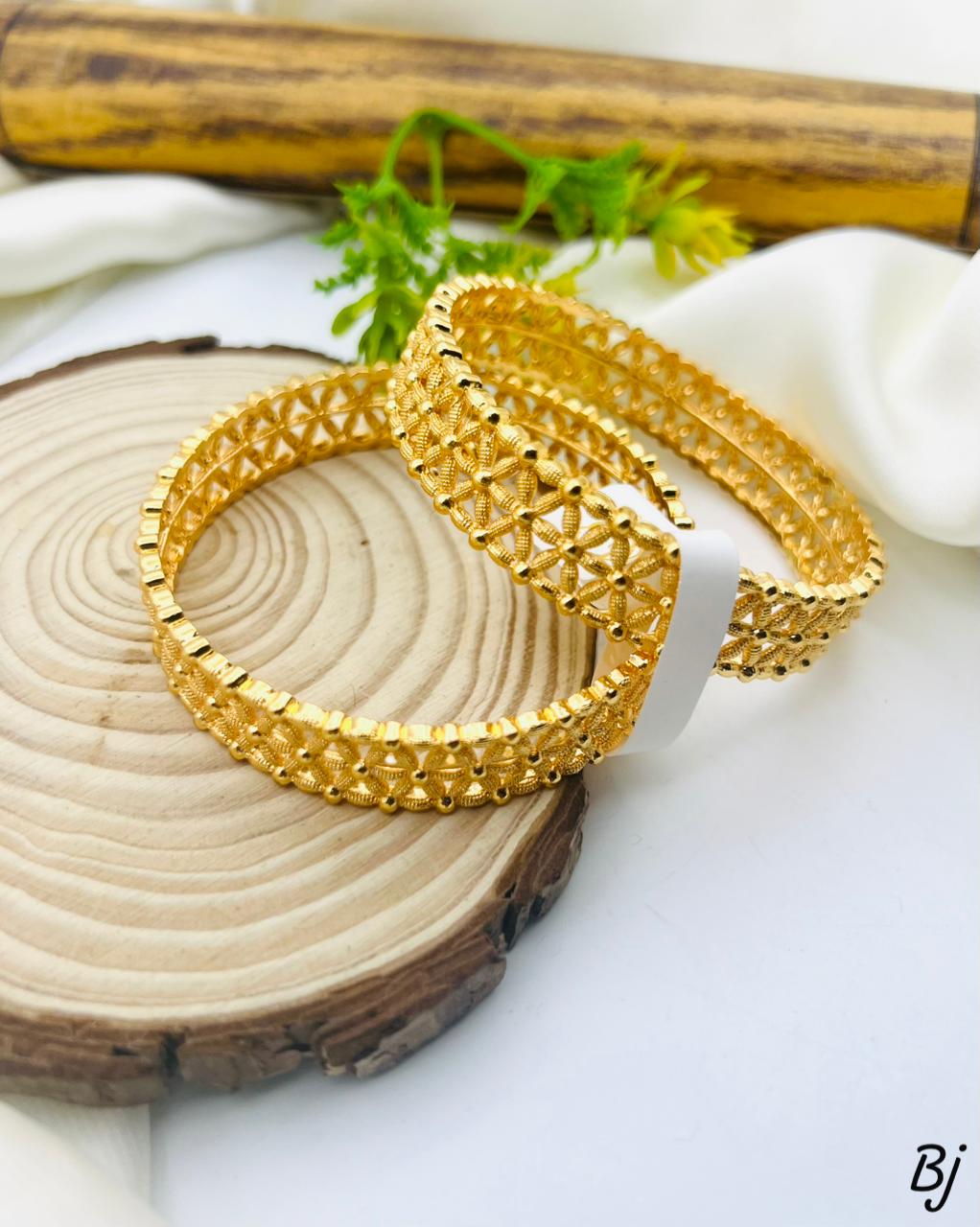 Fancy Beautiful Gold Plated 2 Peice Manjoos Bangles
