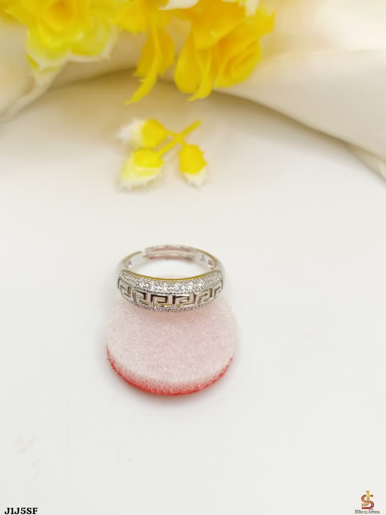 Fancy Beautifull Gold Plated Zirqoon Ring