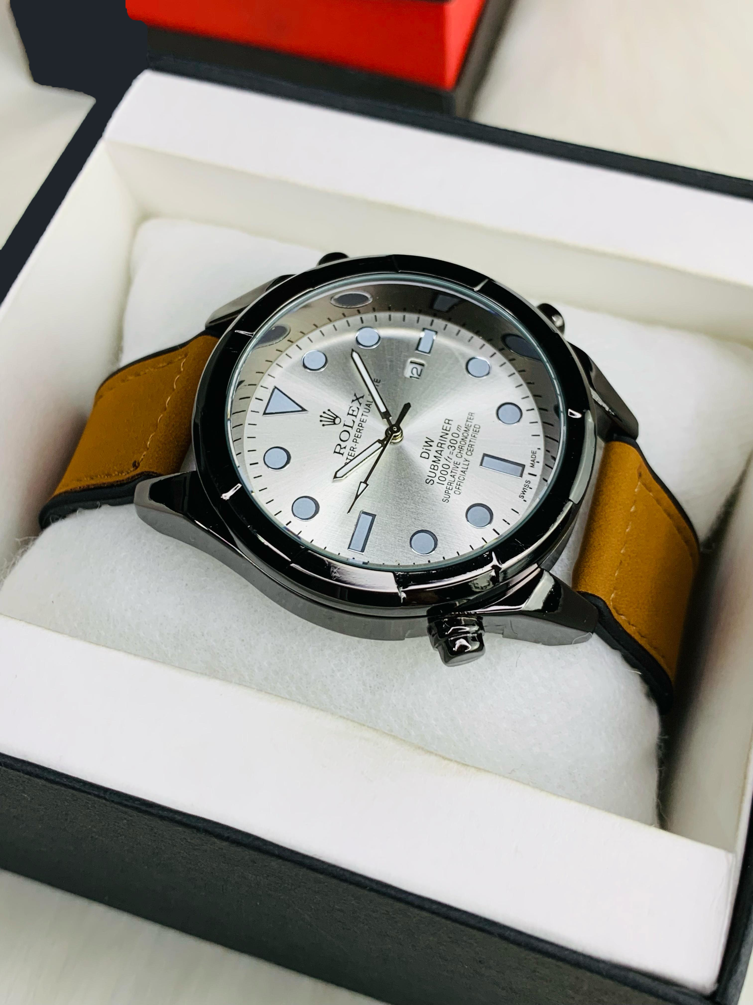 ROLEX (SUBMARINER) watch