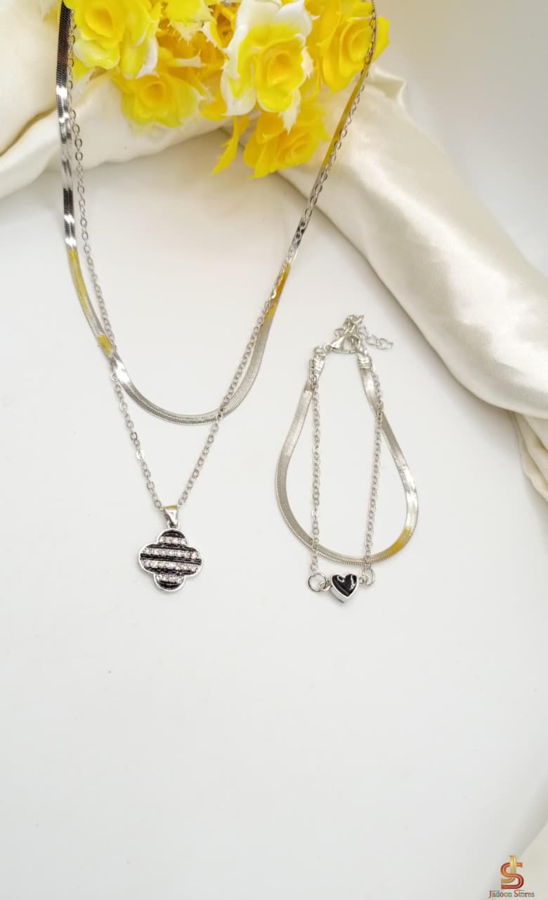 Beautifull Double Chain Necklace With Bracelet