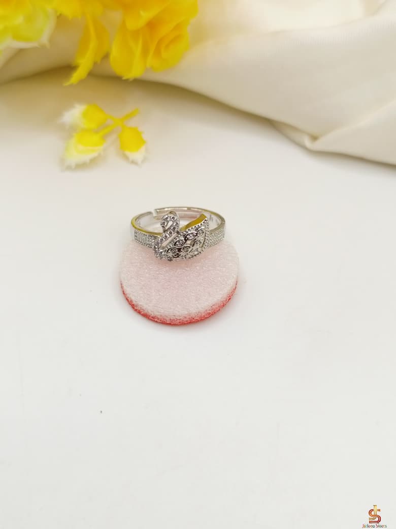 Fancy Beautifull Gold Plated Zirqoon Ring