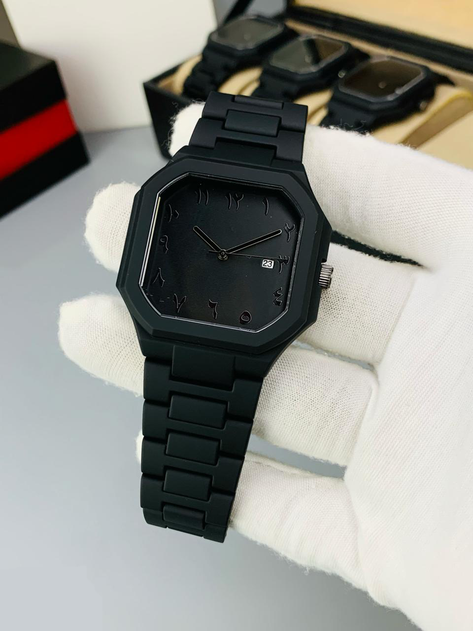 AURA WATCH (SQUARE SHAPE)